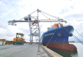 A new weekly shipping line between France and West Africa