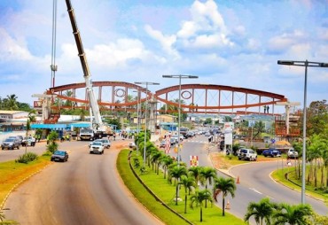 A 100% locally produced wooden pedestrain bridge in Libreville!